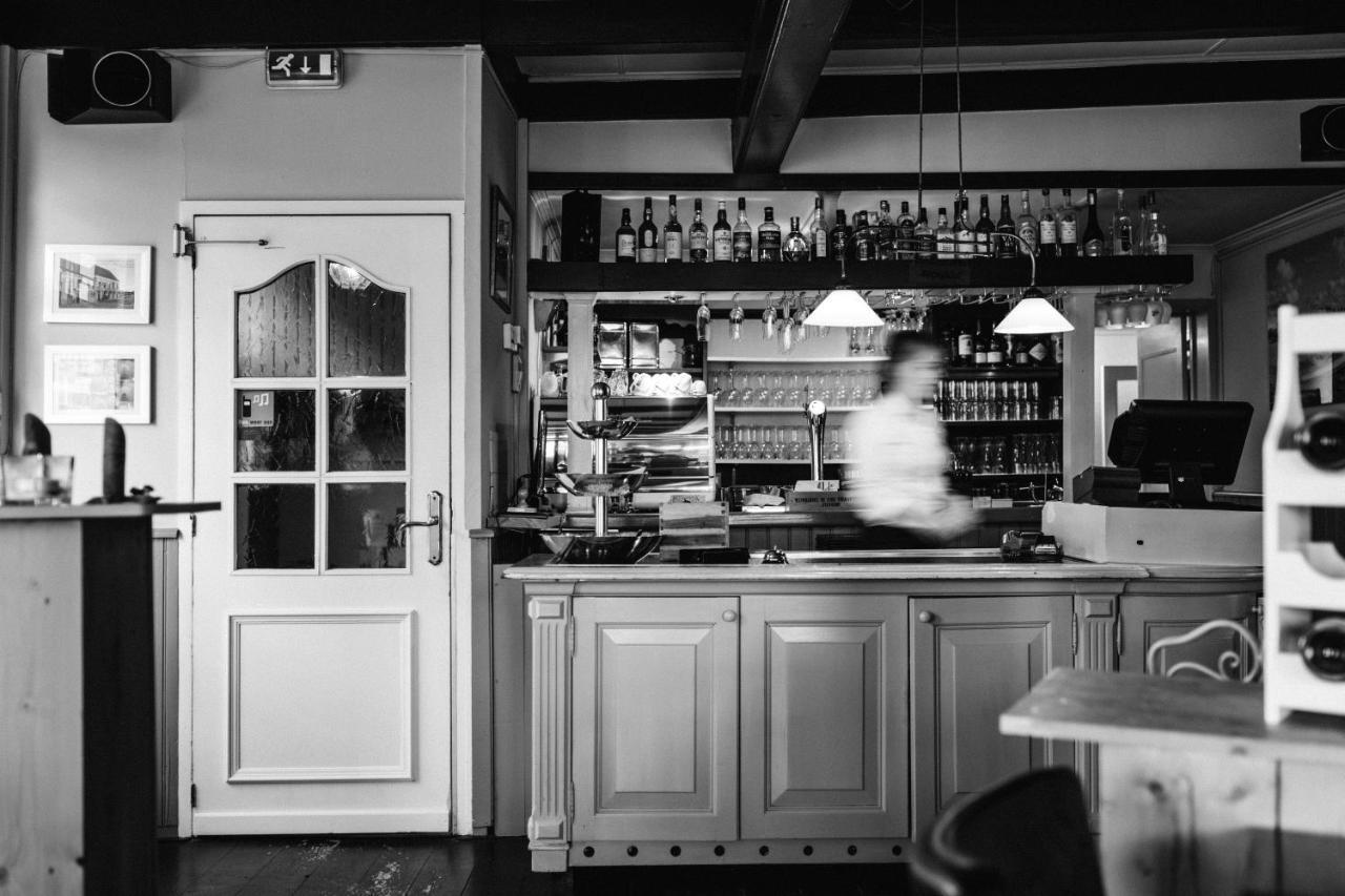 Hotel Restaurant De Stadsherberg Франекер Екстериор снимка